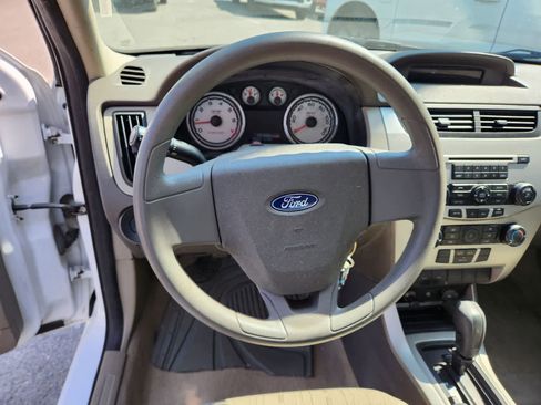 Used 2008 Ford Focus SE FWD image 12