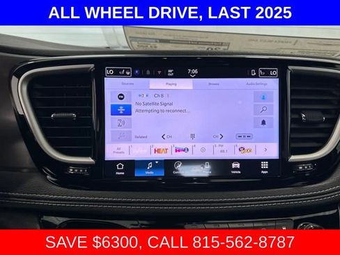 New 2025 Chrysler Pacifica Select image 19