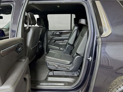 Certified 2025 Chevrolet Suburban Premier AWD/4WD image 23
