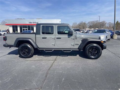 Used 2020 Jeep Gladiator Sport w/ Quick Order Package 24S image 2