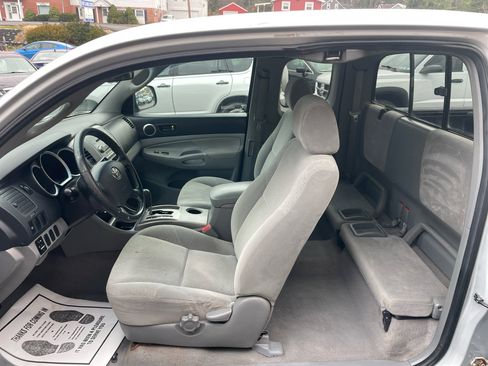 Used 2008 Toyota Tacoma PreRunner image 24