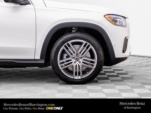 New 2026 Mercedes-Benz GLS 450 4MATIC image 39