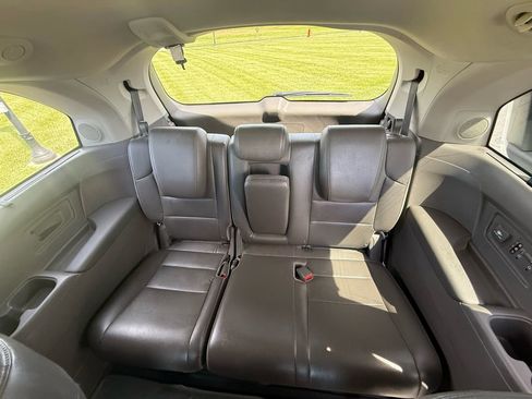 Used 2014 Honda Odyssey Touring Elite image 14