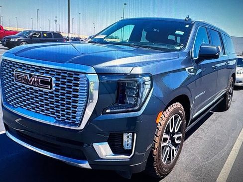 Used 2021 GMC Yukon XL Denali w/ Denali Ultimate Package AWD/4WD image 1