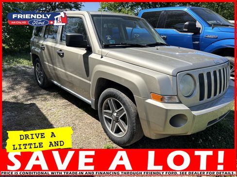 Used 2009 Jeep Patriot Sport FWD image 2