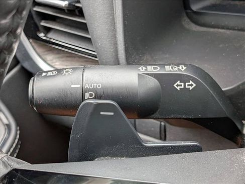 Used 2024 Nissan Rogue Platinum w/ Platinum Premium Package FWD image 15