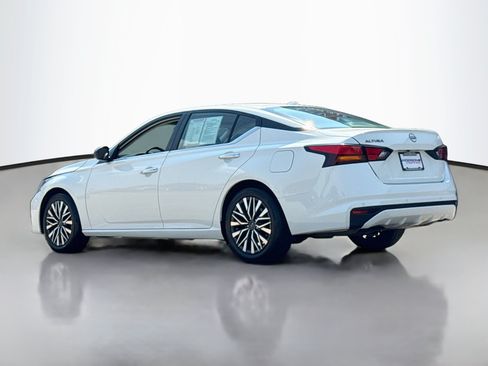 Used 2025 Nissan Altima 2.5 SV FWD image 5