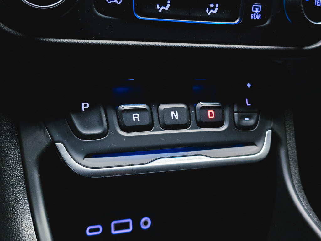 Used 2020 GMC Terrain SLE FWD image 29