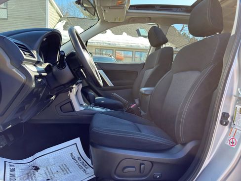 Used 2015 Subaru Forester 2.5i Premium w/ All-Weather Package image 19