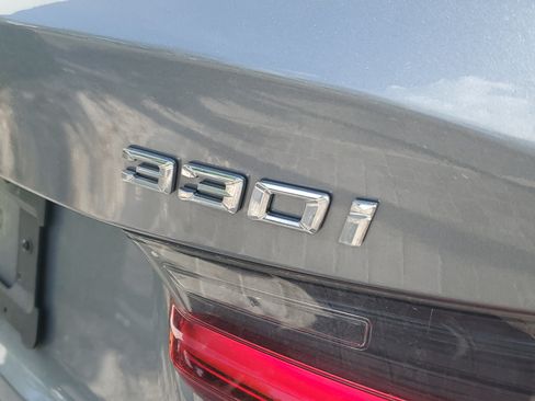 Used 2024 BMW 330i Sedan w/ M Sport Package RWD image 8
