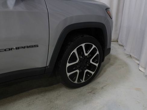Used 2021 Jeep Compass Limited w/ Sun and Sound Group AWD/4WD image 29