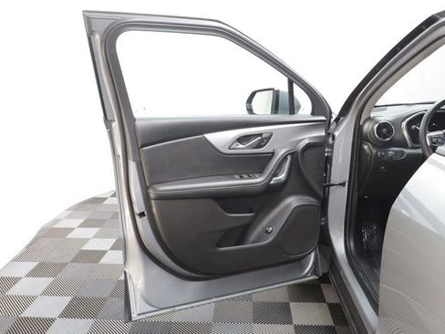 Used 2023 Chevrolet Blazer LT w/ Convenience Package image 5