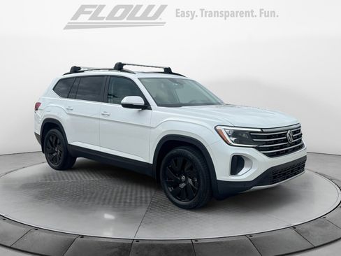 New 2026 Volkswagen Atlas SE image 1