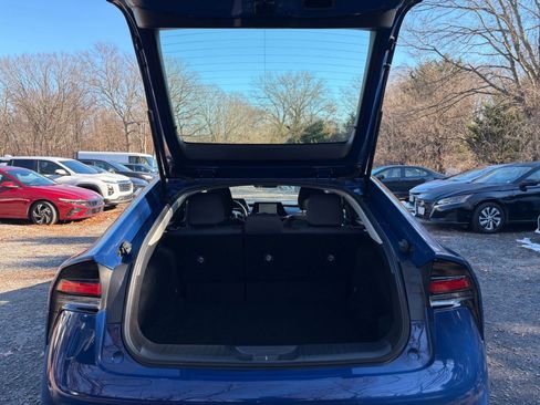 Used 2025 Toyota Prius LE image 29