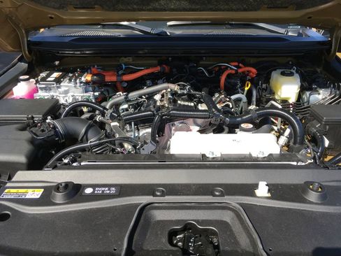 New 2026 Toyota Land Cruiser w/ Premium Package AWD/4WD image 13