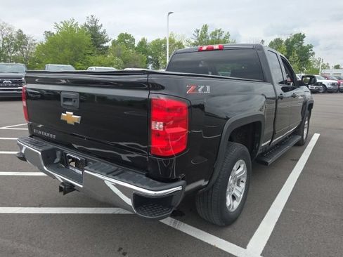 Used 2018 Chevrolet Silverado 1500 LT w/ All Star Edition AWD/4WD image 8