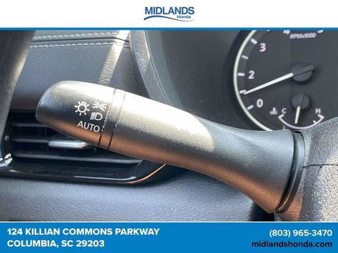 Used 2025 Nissan Sentra SV FWD image 22