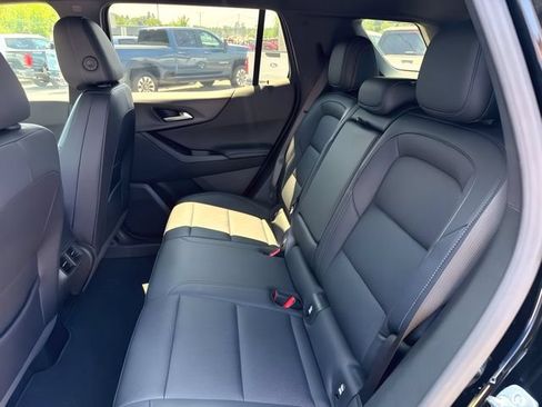 Used 2025 Chevrolet Equinox LT w/ Convenience Package II AWD/4WD image 18