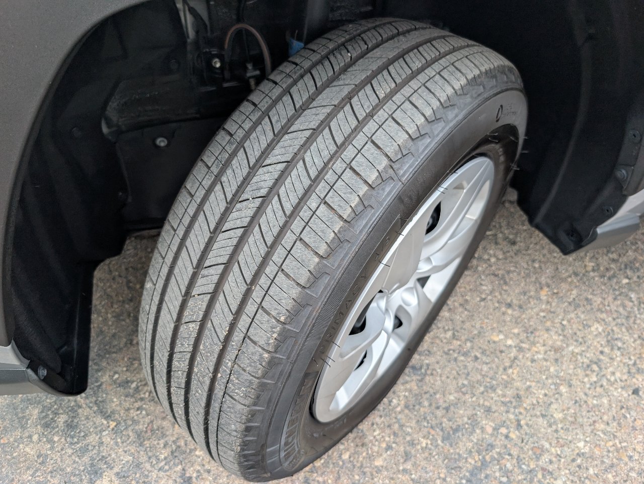 Used 2025 Toyota RAV4 LE FWD image 21