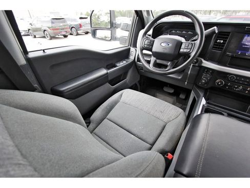 Used 2024 Ford F250 XLT w/ FX4 Off-Road Package image 11