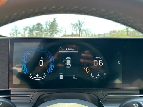 Used 2026 Hyundai Kona SEL Premium FWD image 21
