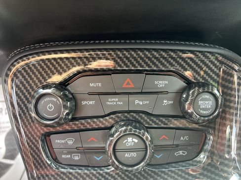 Used 2023 Dodge Challenger R/T w/ Plus Package image 19