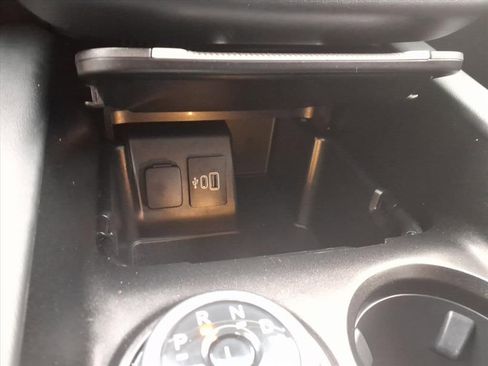 Used 2025 Ford Explorer ST-Line image 27