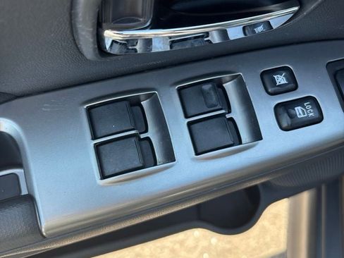 Used 2018 Mitsubishi Outlander Sport SEL AWD/4WD image 11