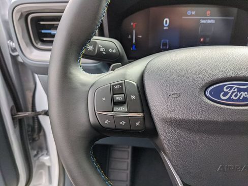 New 2026 Ford Maverick Lobo AWD/4WD image 28