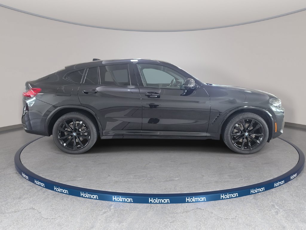 Certified 2024 BMW X4 xDrive30i w/ M Sport Package AWD/4WD image 4