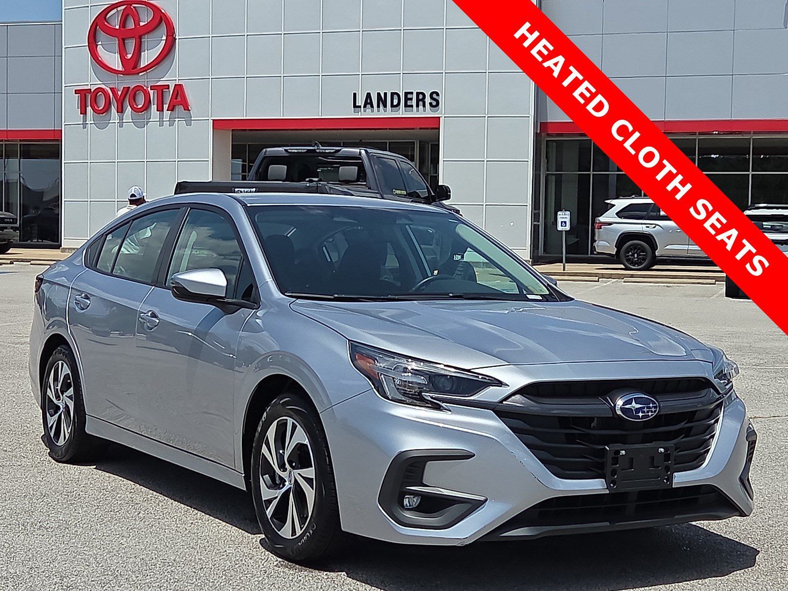 Used 2025 Subaru Legacy Premium AWD/4WD image 1