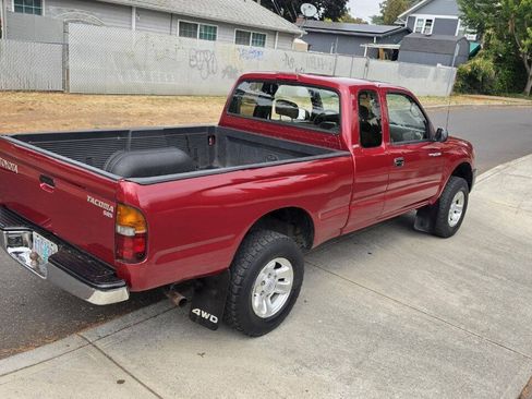 Used 1998 Toyota Tacoma 4x4 Xtracab w/ Convenience Pkg image 5