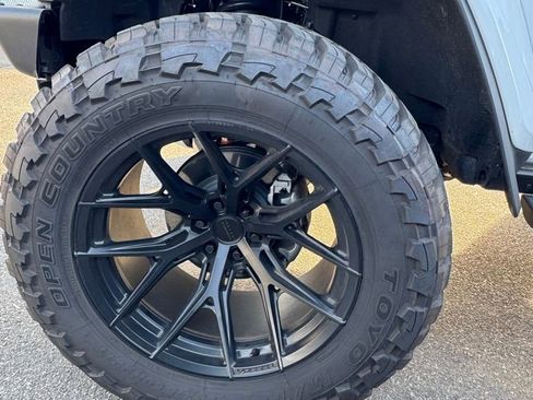 Used 2024 Ford Bronco Raptor image 8