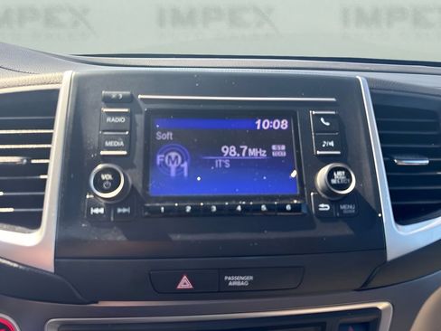 Used 2019 Honda Ridgeline RTL image 17