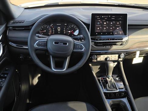 New 2026 Jeep Compass Latitude AWD/4WD image 6