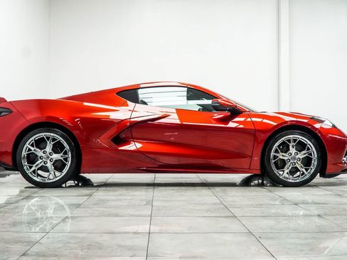 Used 2021 Chevrolet Corvette Stingray Premium Cpe w/ Z51 Performance Package RWD image 7