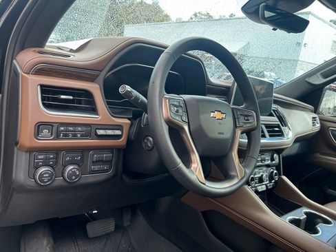 Used 2024 Chevrolet Tahoe High Country image 10