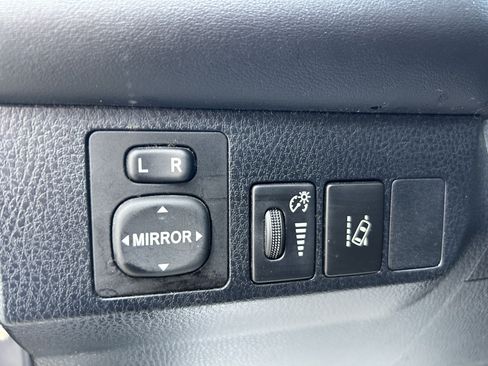 Used 2018 Toyota RAV4 XLE AWD/4WD image 15