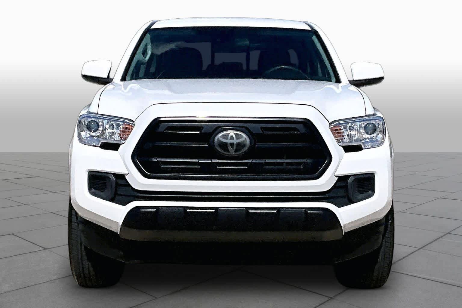 Used 2018 Toyota Tacoma SR w/ SR Convenience Package RWD image 3
