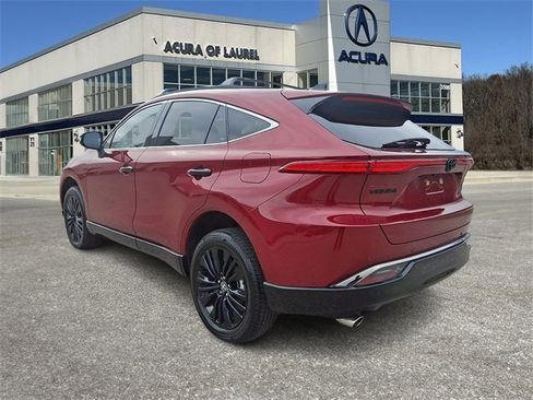 Used 2024 Toyota Venza Nightshade image 4