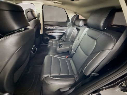 Used 2024 Genesis GV70 2.5T Advanced w/ Advanced Package image 25