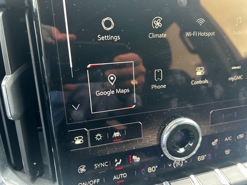 Used 2025 GMC Acadia Elevation image 20