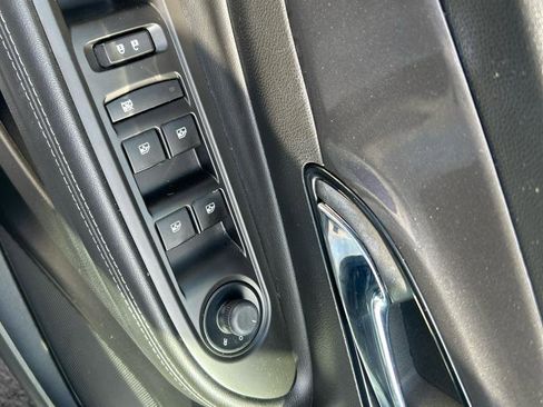 Used 2022 Buick Encore Preferred image 13