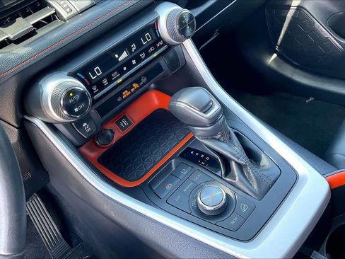 Used 2024 Toyota RAV4 Adventure image 16