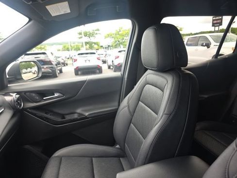 Used 2025 Chevrolet Equinox LT w/ Convenience Package II AWD/4WD image 23