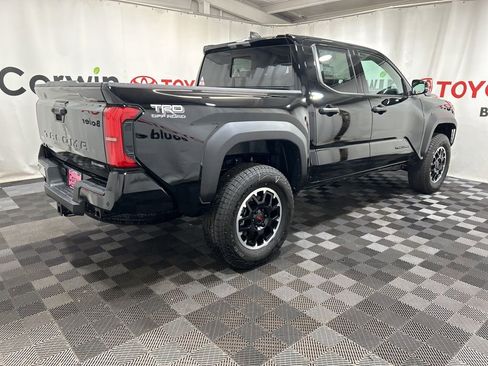 New 2025 Toyota Tacoma TRD Off-Road image 7