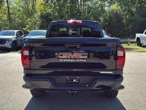 New 2026 GMC Canyon Elevation w/ Convenience Package image 4