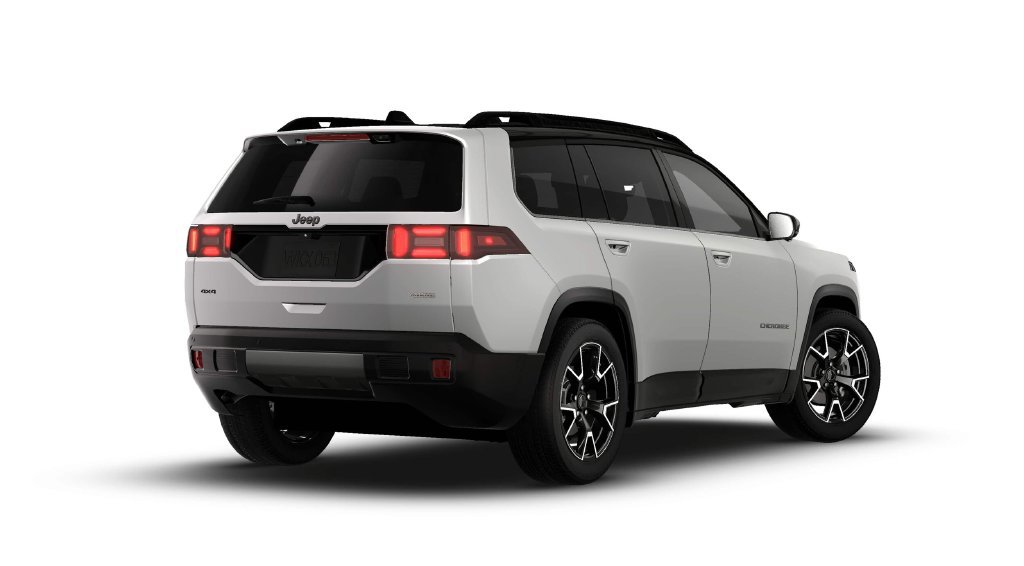 New 2026 Jeep Cherokee Overland w/ Advanced Pro Tech Group AWD/4WD image 2