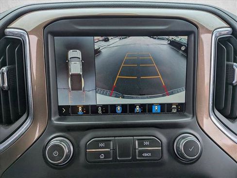 Used 2020 Chevrolet Silverado 3500 High Country image 13