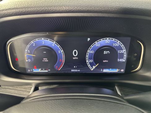 Used 2024 Jeep Wagoneer Series II w/ Flexible Seating Group image 16